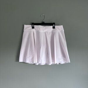 Nike Women’s White Pleated Golf Skirt